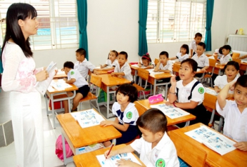 Chế độ thai sản cho giáo viên hợp đồng - Mua sắm